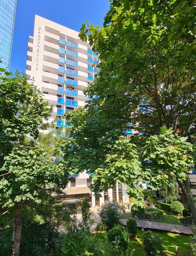 Fraser Suites Paris La Defense Courbevoie Eksteriør billede The building in 2019